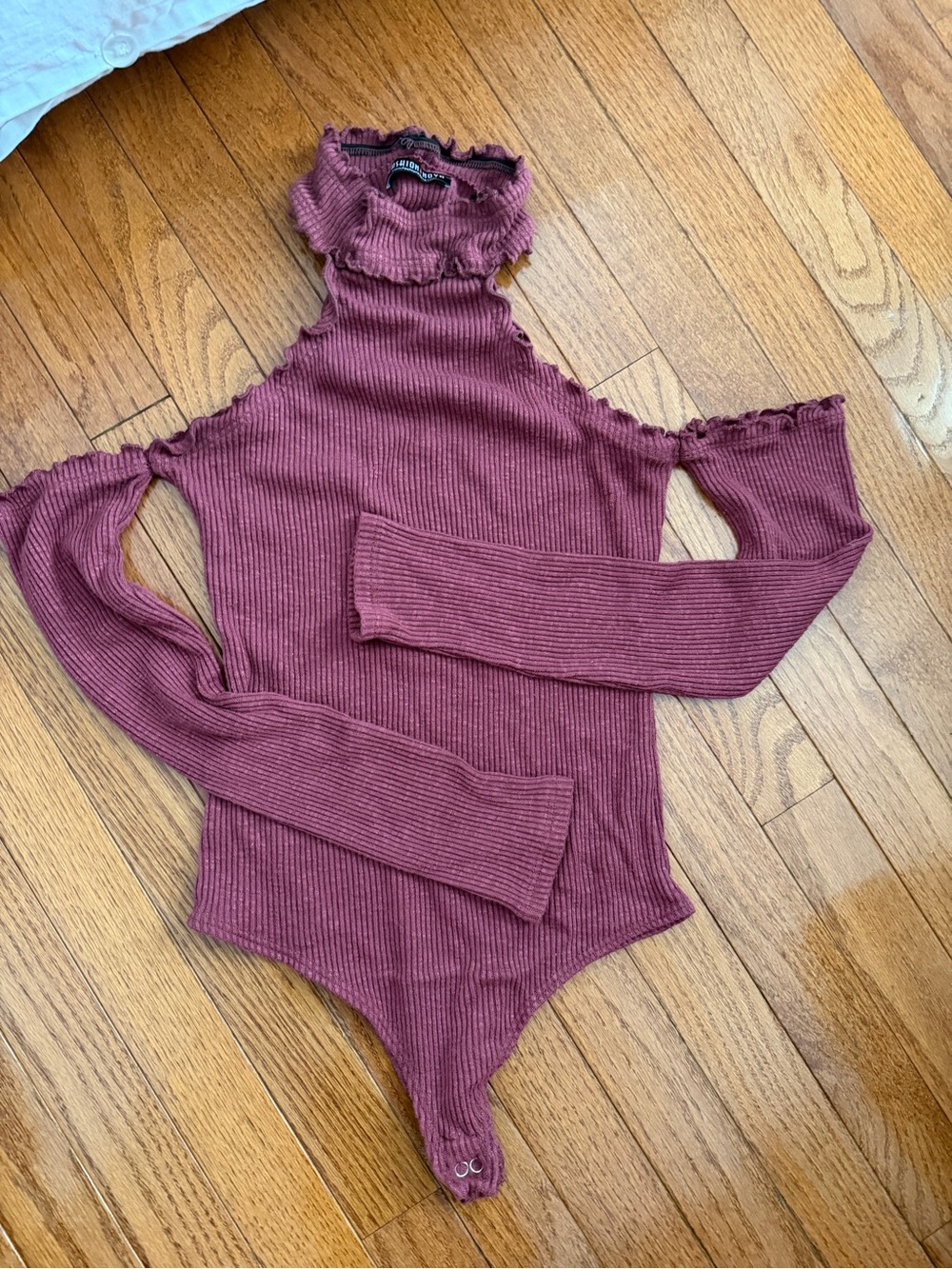 Fashion Nova Ribbed Cold-Shoulder One-Piece in Mauve